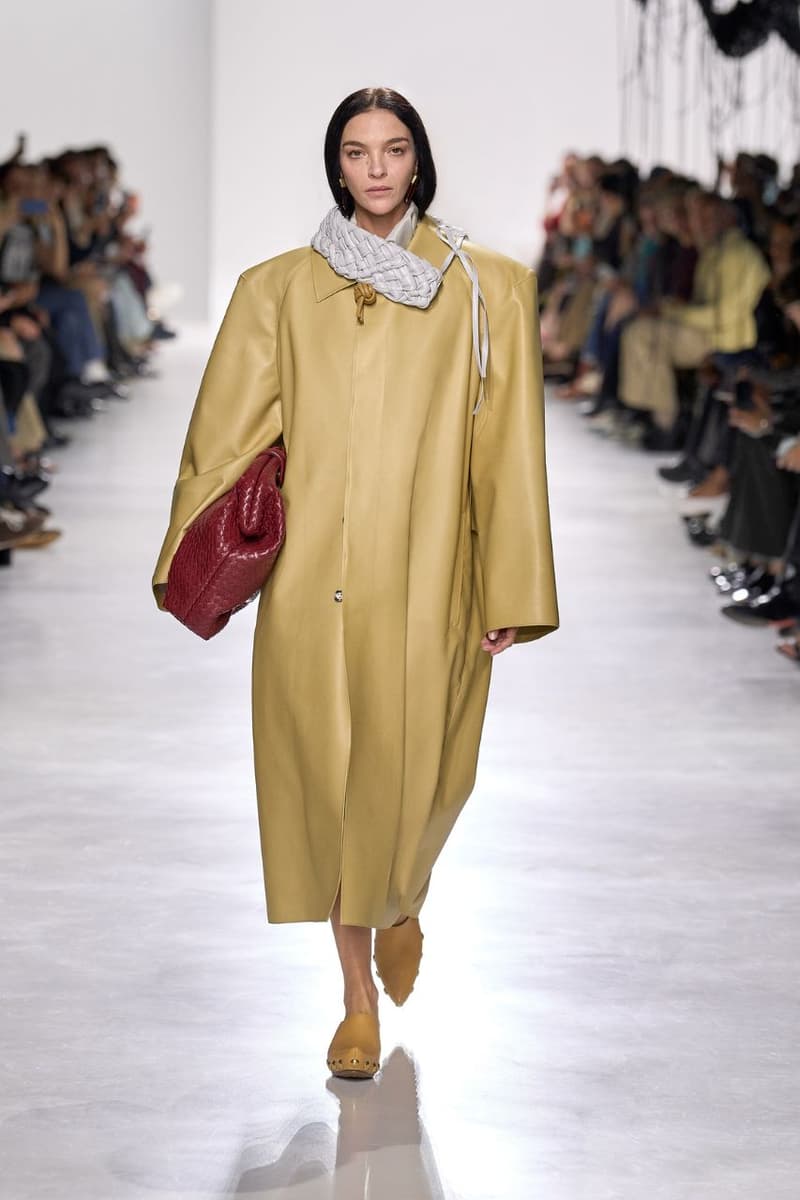 Bottega Veneta, Louise Trotter, Debut, SS26, Milan Fashion Week, Zadie Smith, Julianne Moore, Luxury Bags