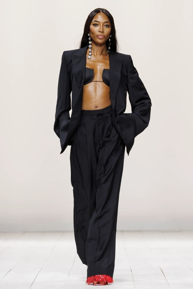 Givenchy, Sarah Burton, Givenchy SS26, Bra, Body, Alex Consani, Kaia Gerber