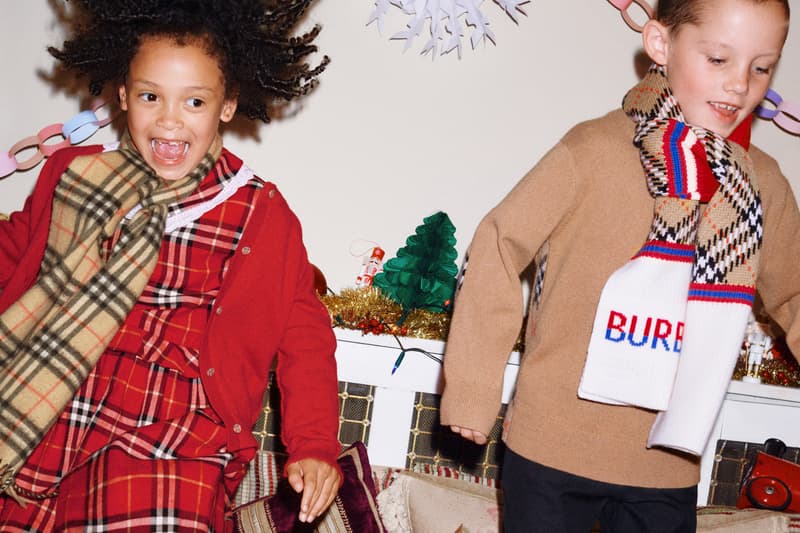 burberry, naomi campbell, dogs, rosie huntington whiteley, christmas tree, 