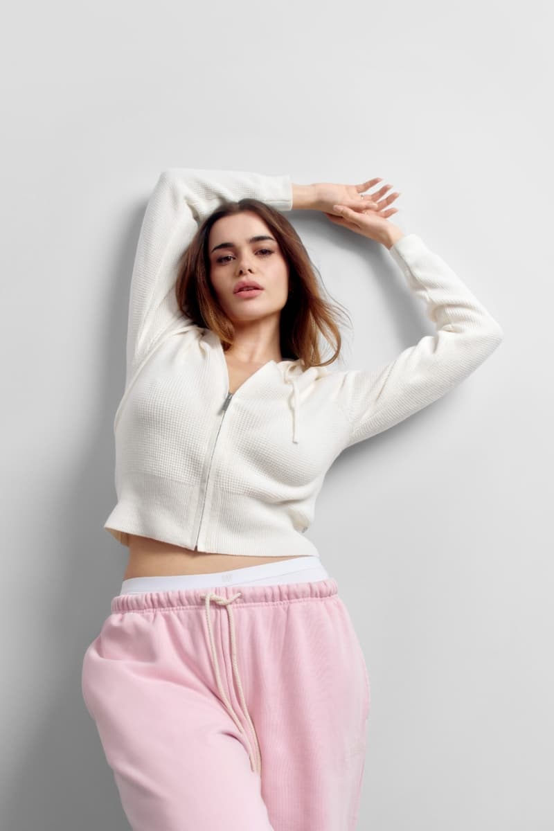 Gap, Summer Fridays, pajamas, loungewear, campaigns, fashion, barbie ferreira, bed, models