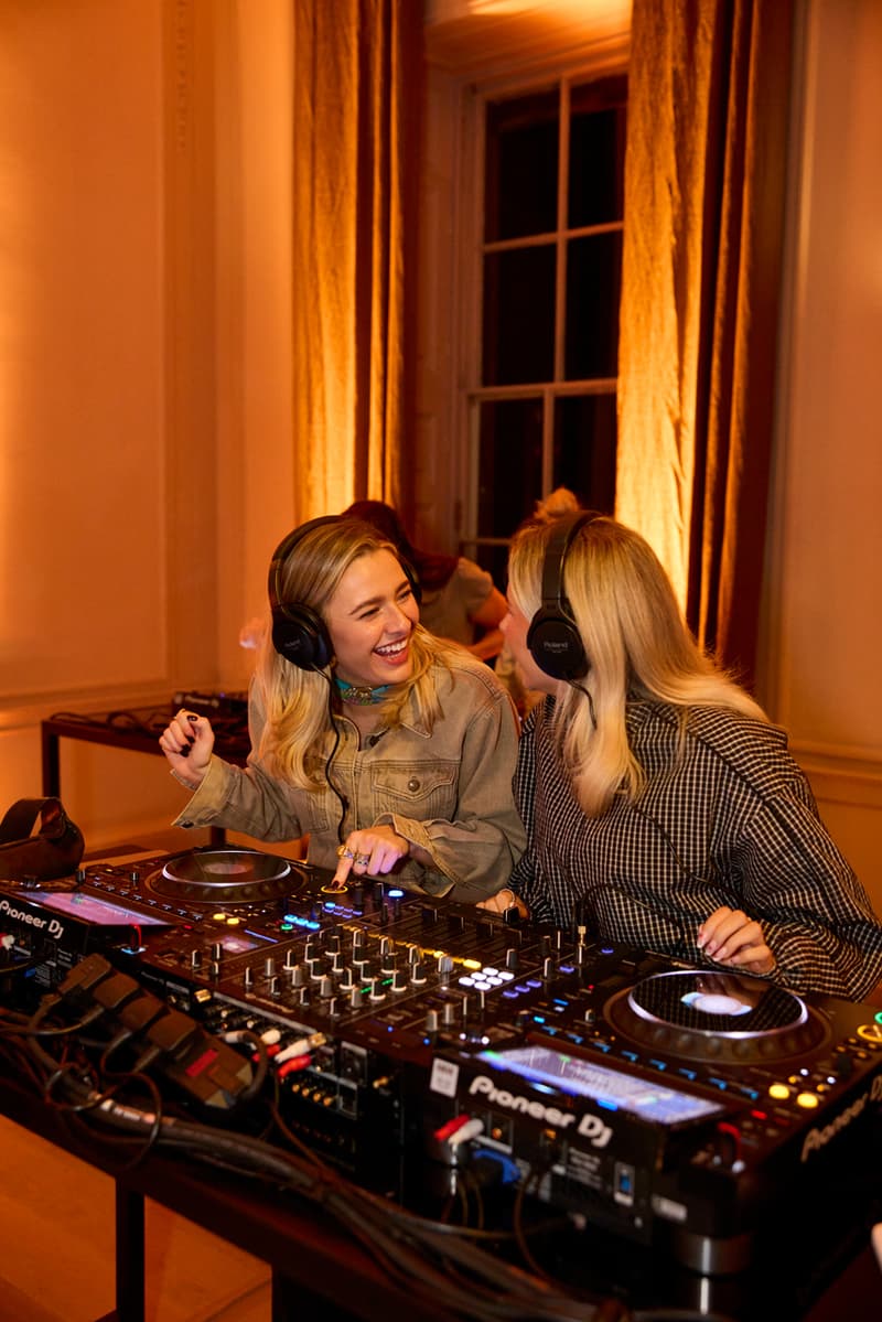 salomon jd sports xt 6 xt whisper sneakers yorkshire denton reserve event hiking nature NOTS DASHY Dj yoga workshop session 