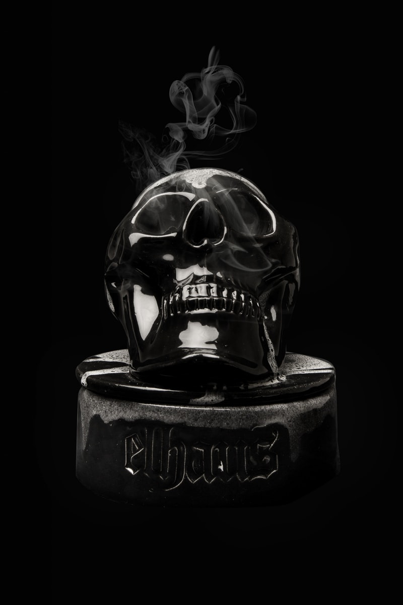 Elhaus Eksplor Artikel Sportswear Lewat Skull Team Jacket