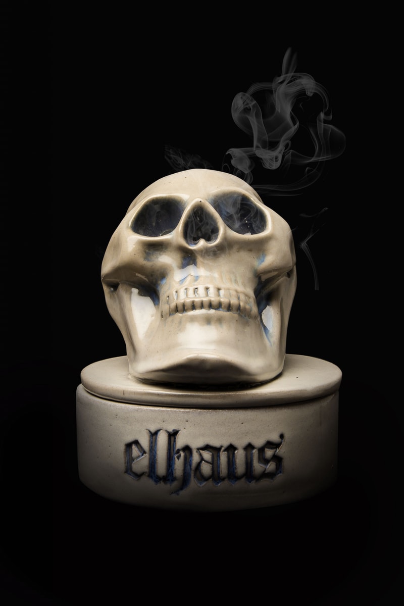Elhaus Eksplor Artikel Sportswear Lewat Skull Team Jacket