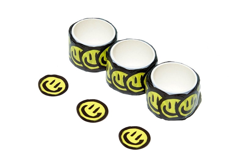 g-dragon-peaceminusone-tie-dye-tee-daisy-corsage-release-info