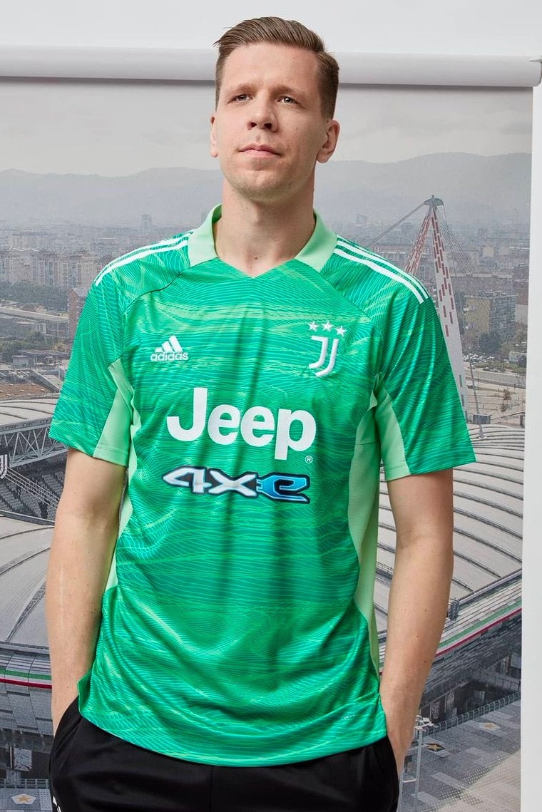 Juventus Merayakan 10 Tahun Stadion Kandang dengan Jersey 2021/22 Bersama adidas