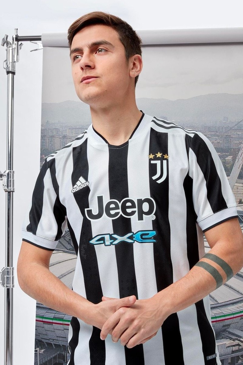 Juventus Merayakan 10 Tahun Stadion Kandang dengan Jersey 2021/22 Bersama adidas
