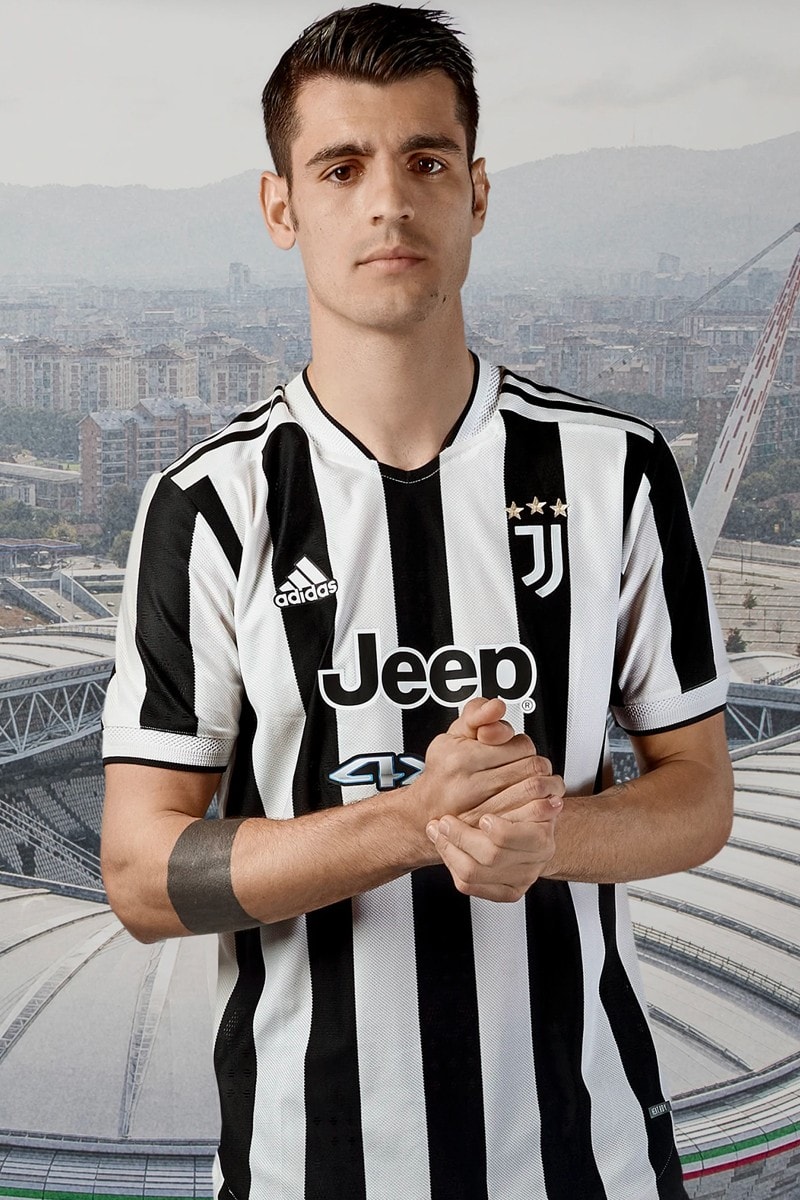 Juventus Merayakan 10 Tahun Stadion Kandang dengan Jersey 2021/22 Bersama adidas