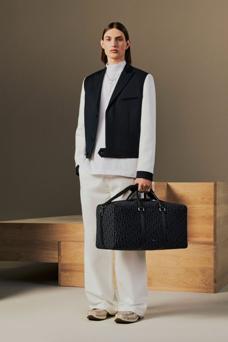 Kim Jones Menampilkan Koleksi Dior Men's Resort 2022