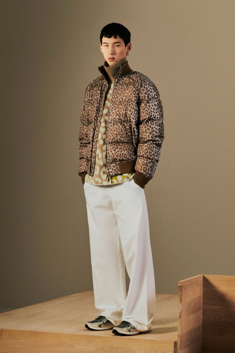 Kim Jones Menampilkan Koleksi Dior Men's Resort 2022