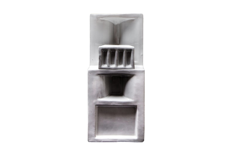 Zodiac Merilis Incense Holder Berbentuk Sound System