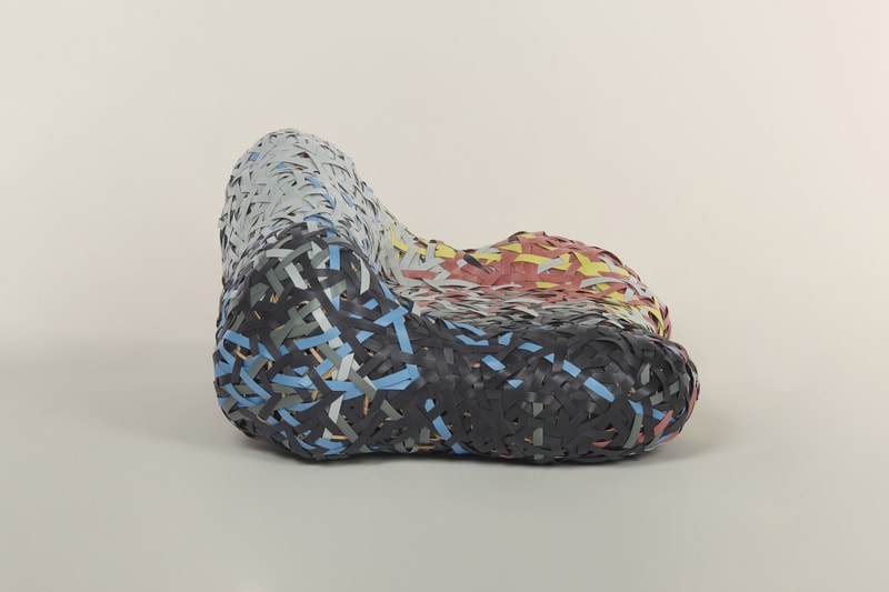 Space Available Mengeluarkan 'Meditation Chair' yang Terbuat dari Plastic Waste