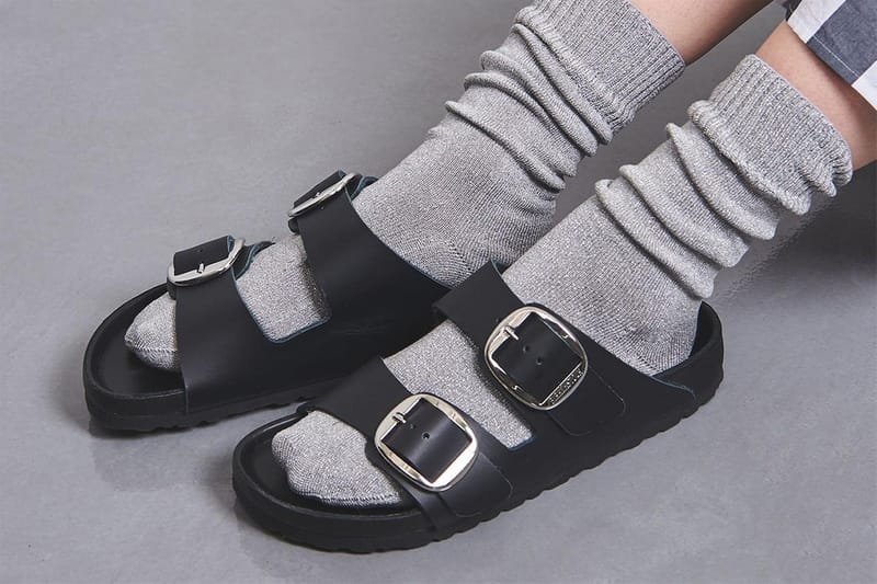 UNITED ARROWS dan Birkenstock Rilis Arizona "Big Buckle"