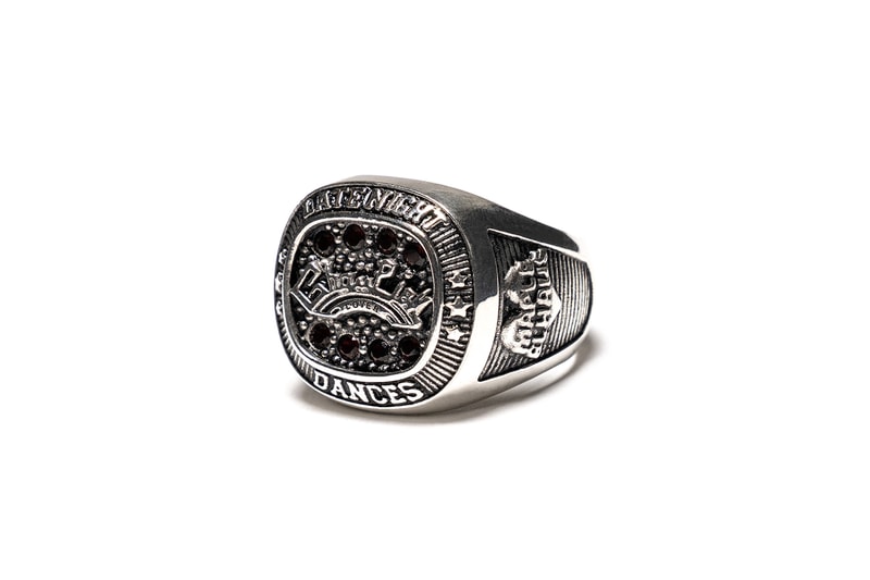 Elhaus x MAPLE Rilis Championship Ring “Champion Lover”