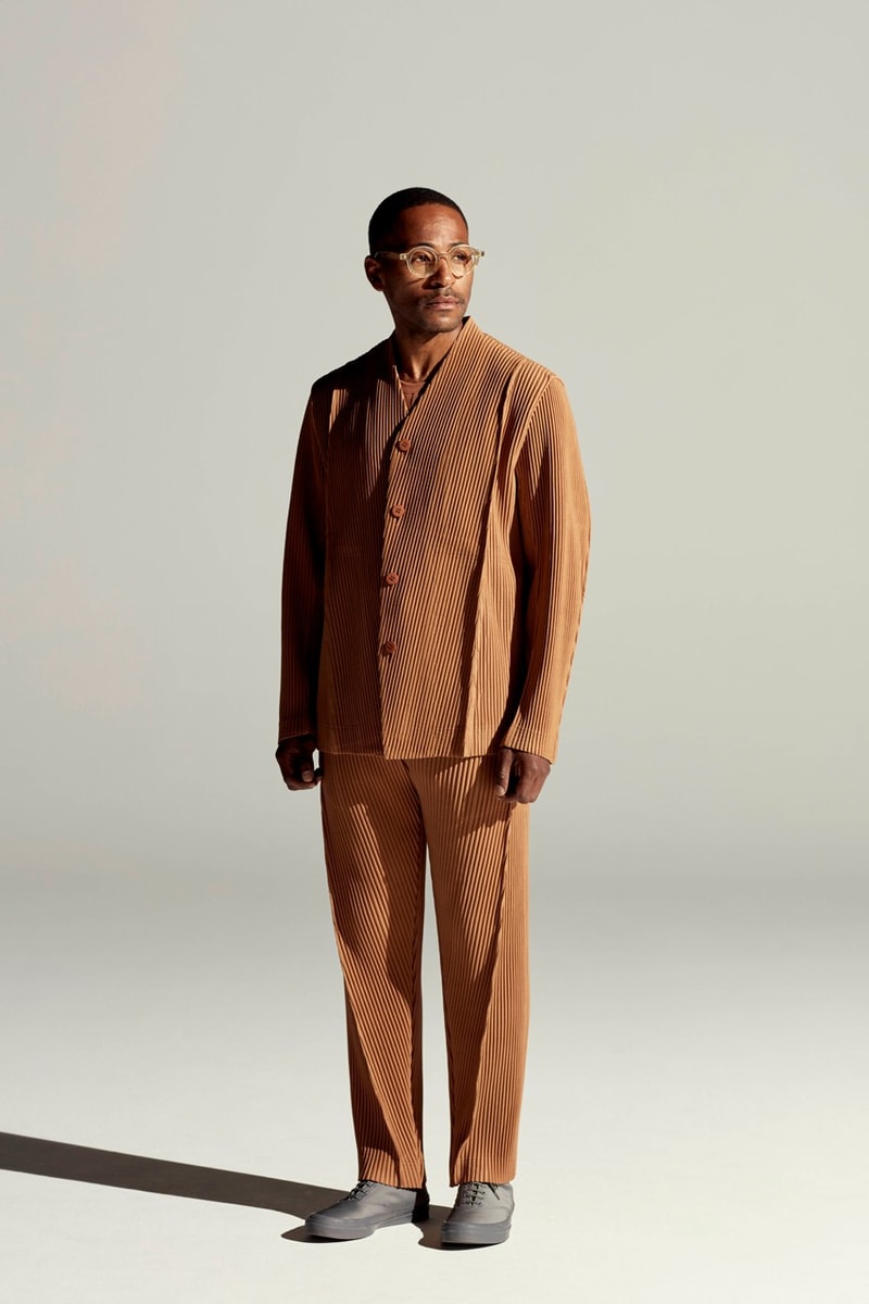 HOMME PLISSÉ ISSEY MIYAKE Rilis Koleksi Spring/Summer 2022 “Human Ensemble”