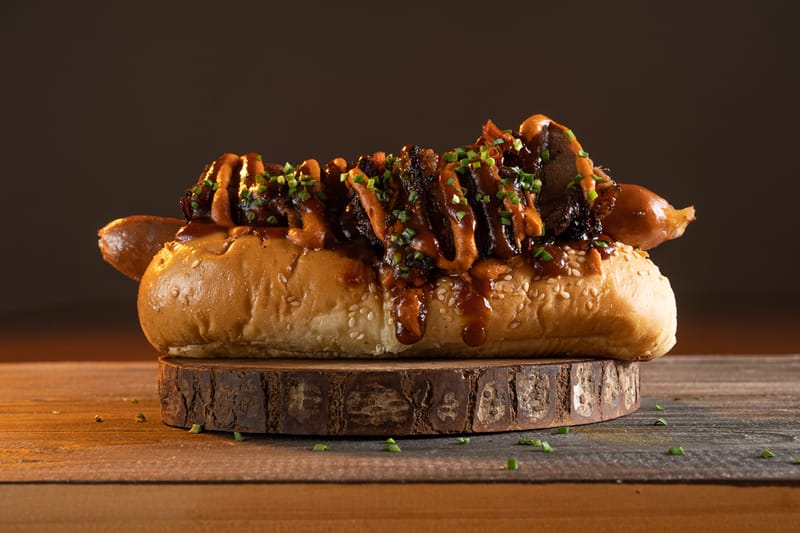 Lawless Dogbar Hadirkan Menu Baru “Demon Dog”
