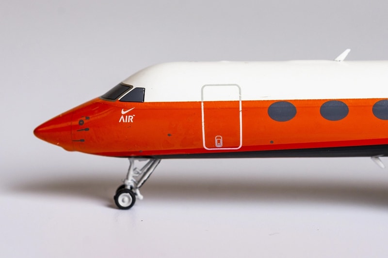 Model Jet Gulfstream G-550 Die-Cast Ini Mendefinisi Ulang “Nike Air”