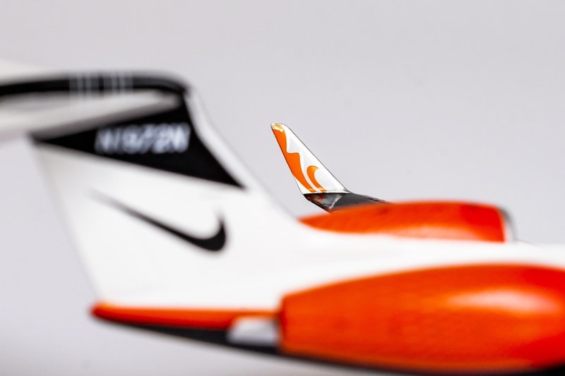 Model Jet Gulfstream G-550 Die-Cast Ini Mendefinisi Ulang “Nike Air”