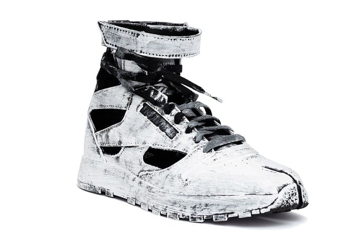 Maison Margiela dan Reebok Classic Rilis Sneakers Tabi High yang Terinspirasi Sandal Gladiator