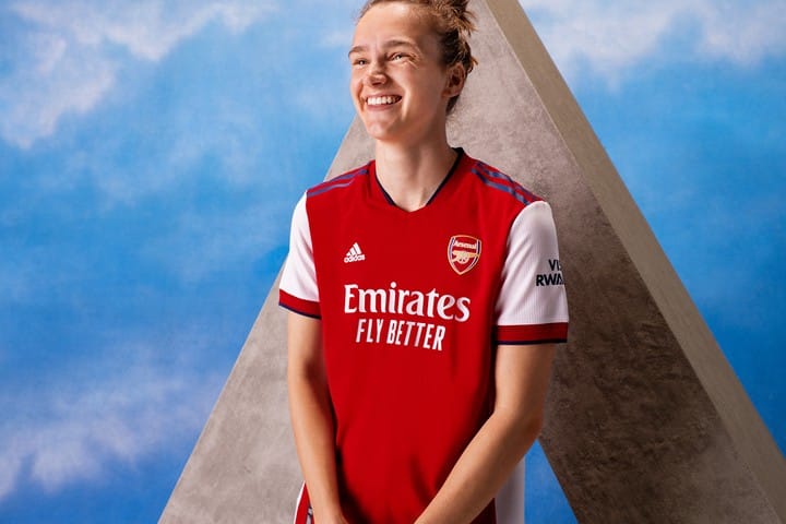 adidas Merilis Kit Kandang Terbaru Arsenal untuk Musim 2021-2022