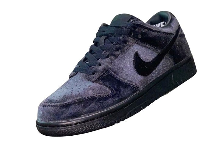 Beredar Bocoran Foto Dunk Low Berlapis Velvet Hitam Dover Street Market dan Nike