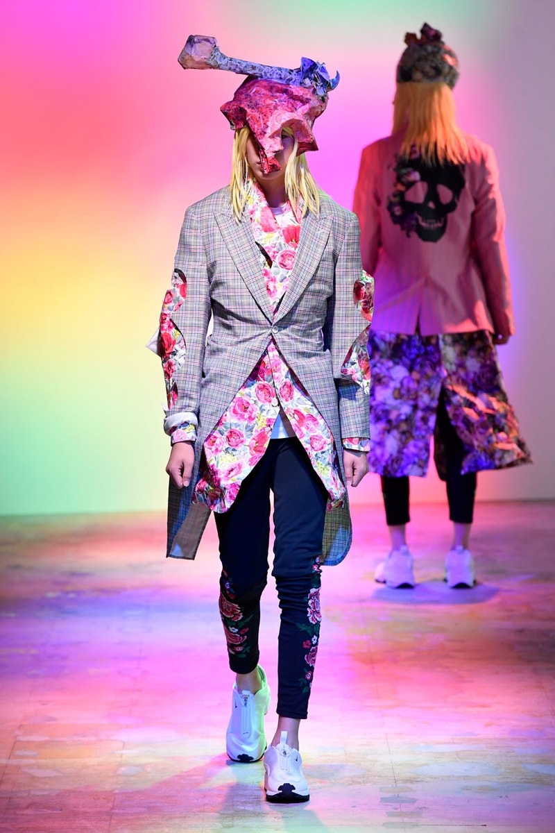 COMME des GARÇONS Homme Plus Berbunga-Bunga dalam Koleksi Spring/Summer 2022