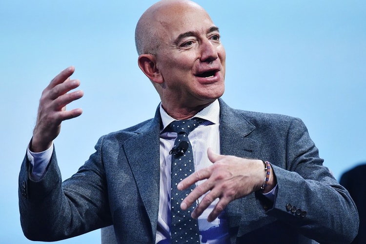 Jeff Bezos dan Blue Origin Berhasil Menyelesaikan Penerbangan ke Luar Angkasa