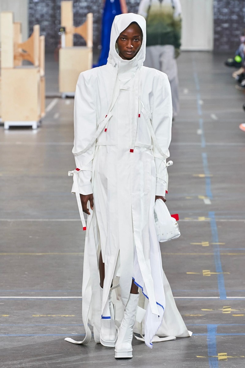 Koleksi Runway ‘Laboratory of Fun’ Off-White Fall 2021