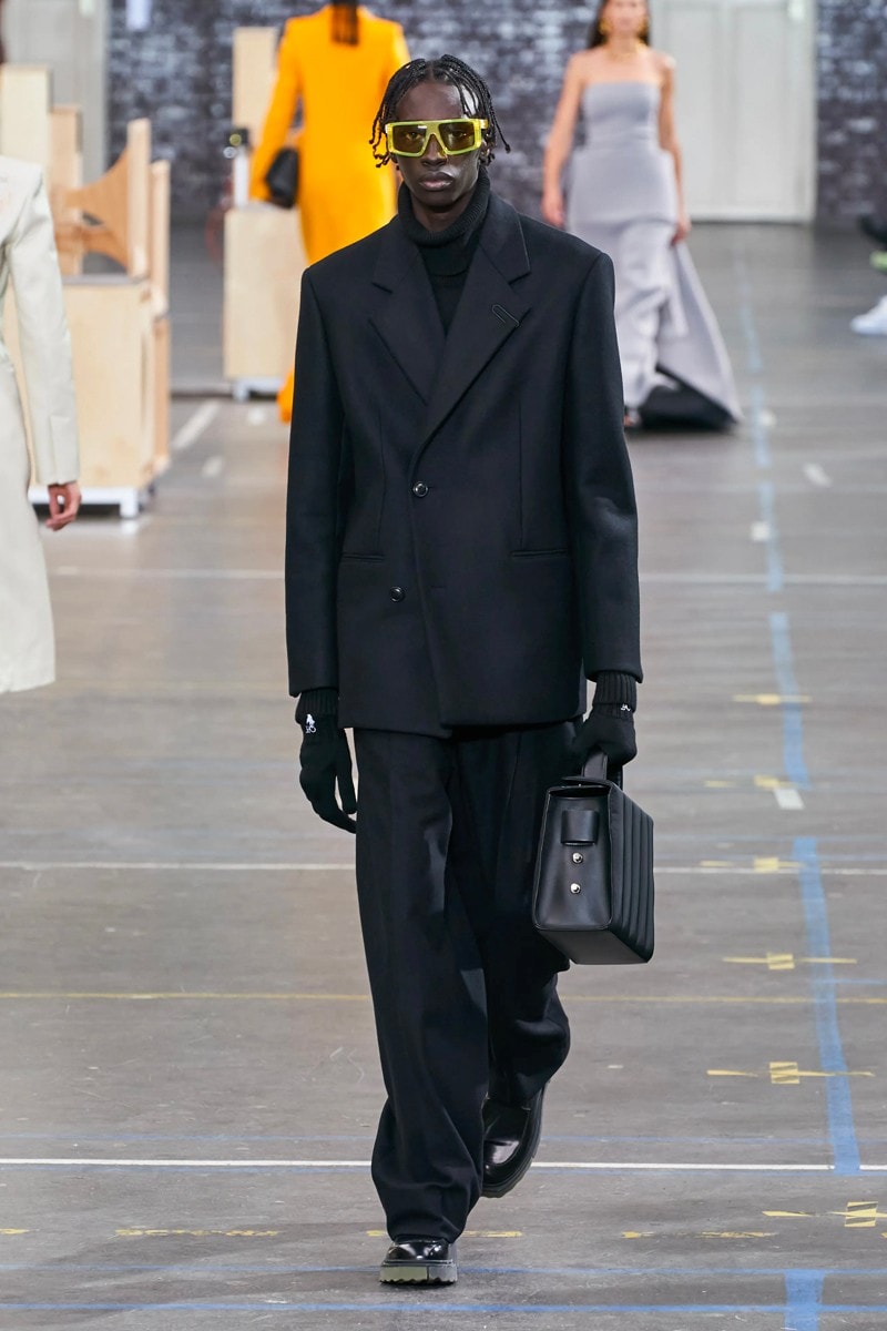 Koleksi Runway ‘Laboratory of Fun’ Off-White Fall 2021