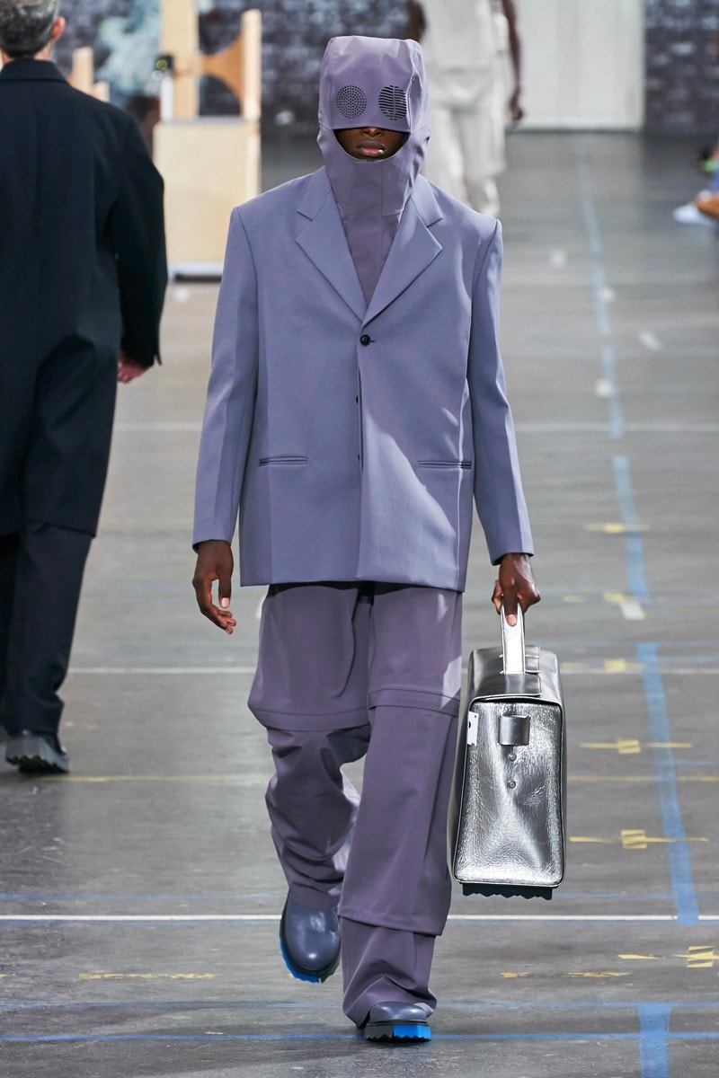 Koleksi Runway ‘Laboratory of Fun’ Off-White Fall 2021