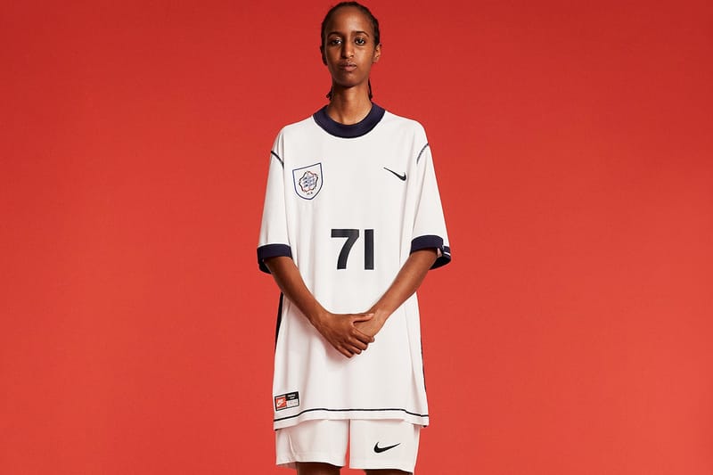 Martine Rose dan Nike Rilis Jersey untuk Supporter Inggris