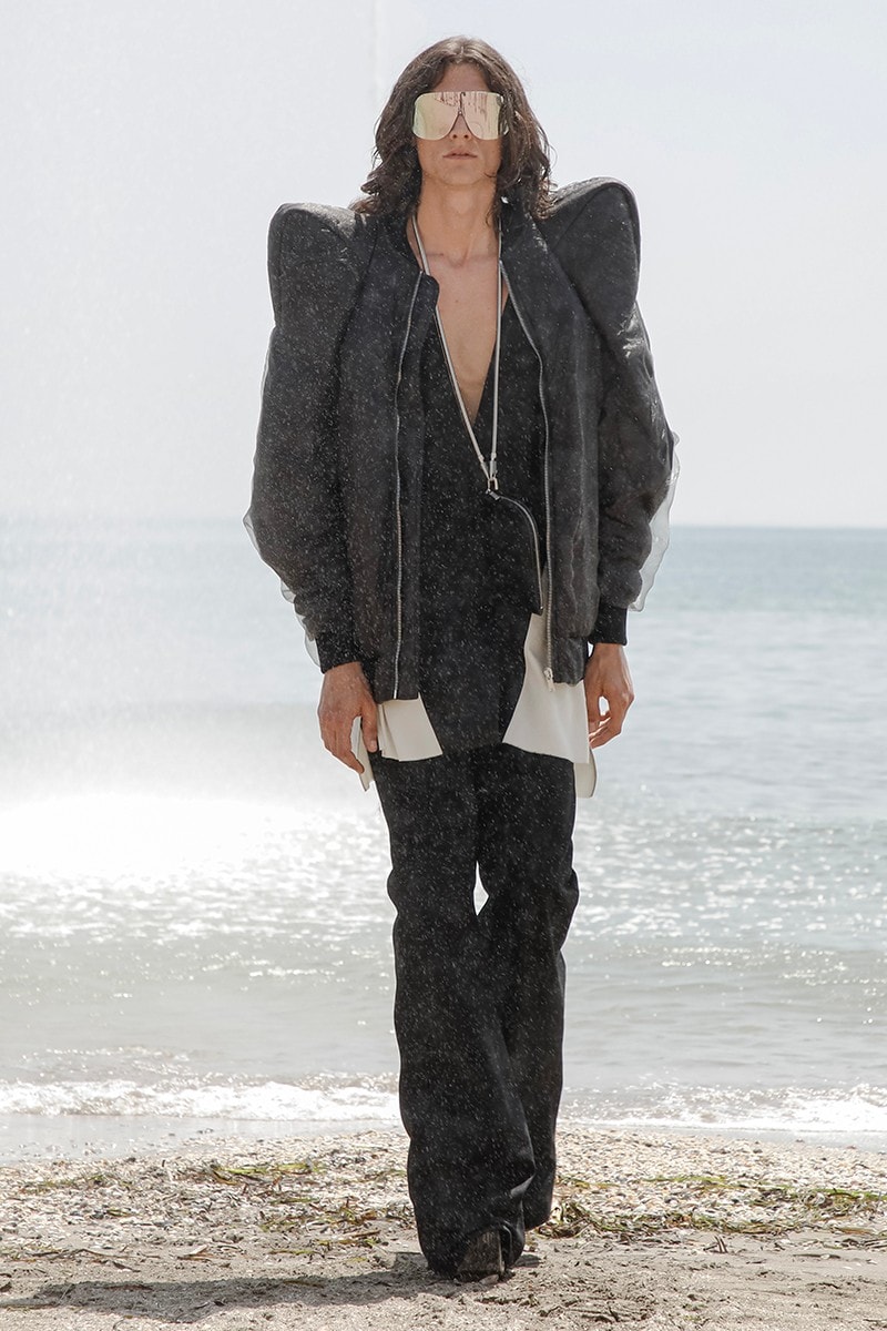 Rick Owens Refleksikan Hedonisme dalam Koleksi SS22 “FOGACHINE”