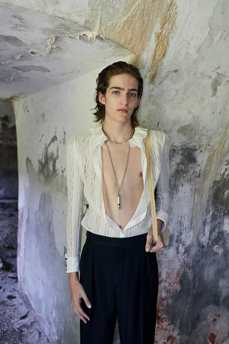 model-asal-indonesia-raihan-debut-di-panggung-runway-saint-laurent-mens-ss22