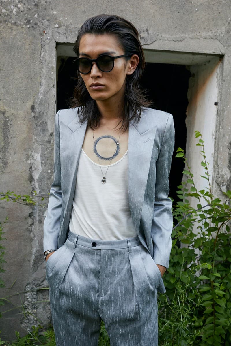 model-asal-indonesia-raihan-debut-di-panggung-runway-saint-laurent-mens-ss22