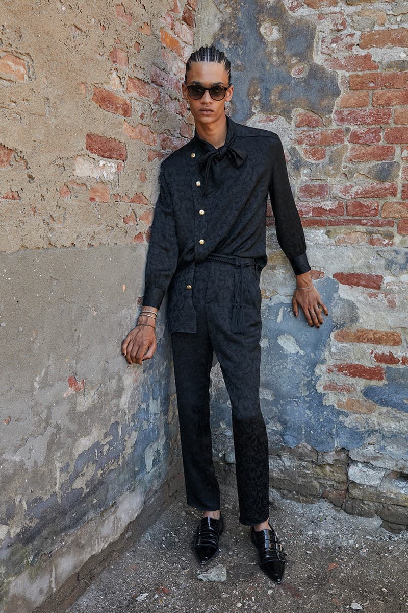 model-asal-indonesia-raihan-debut-di-panggung-runway-saint-laurent-mens-ss22