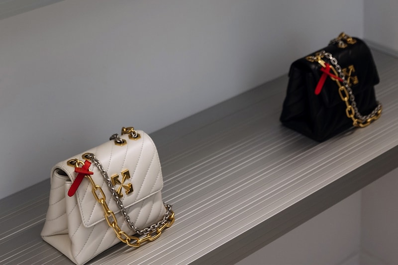 off-white-buka-pintu-flagship-storenya-di-paris