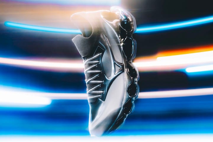 MIZUNO Gandeng Hajime Sorayama untuk Merework Sepatu WAVE PROPHECY