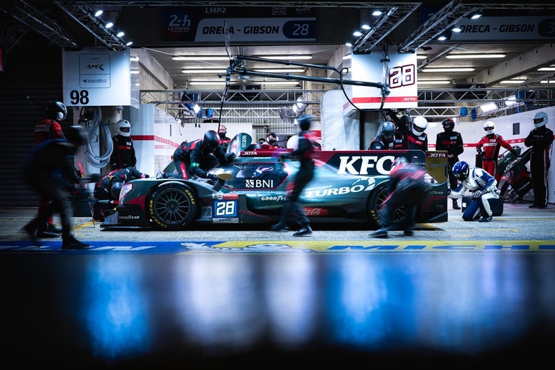 Sean Gelael Raih Podium pada Balapan 24 Hour Le Mans Perdananya
