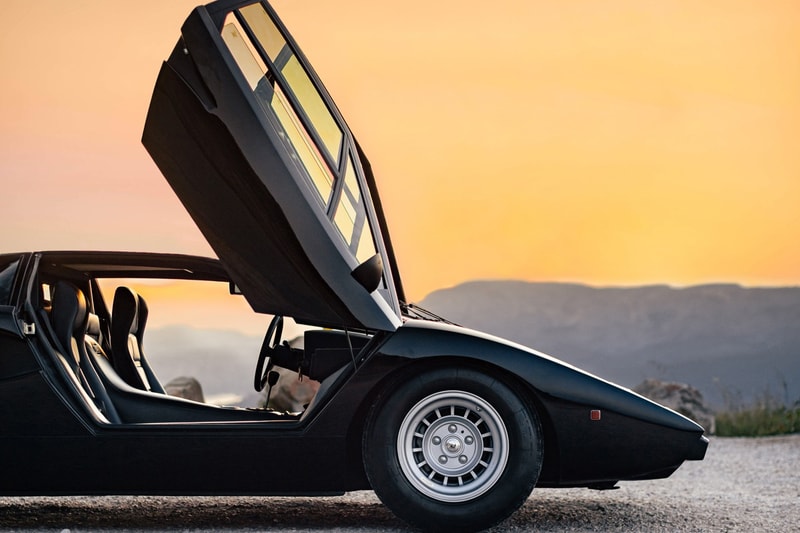 Supercar Legendaris, 1975 Lamborghini Countach LP400 ‘Periscopio’ Siap Dilelang