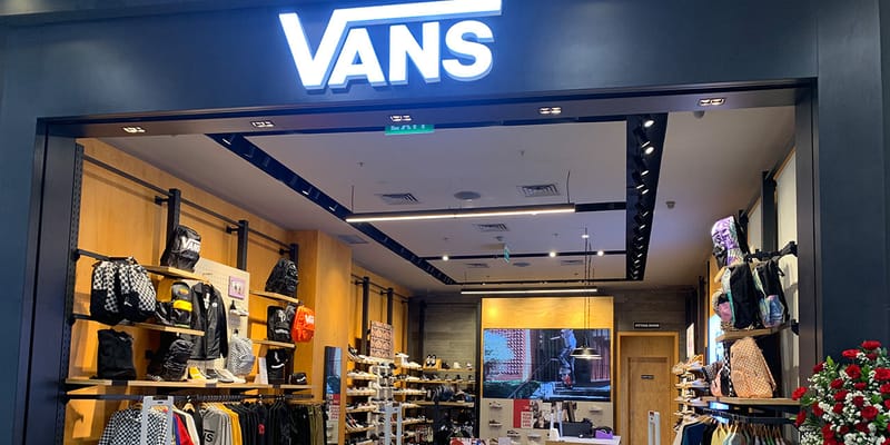 vans aeon mall