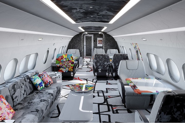 Mr. Colorful Sulap Pesawat Airbus Corporate Jet jadi Karya Seni