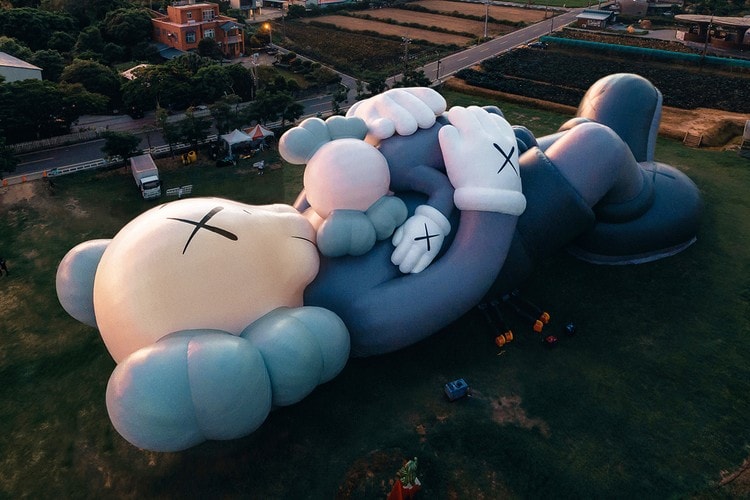 Pemberhentian Ketujuh “KAWS: HOLIDAY” di Singapura