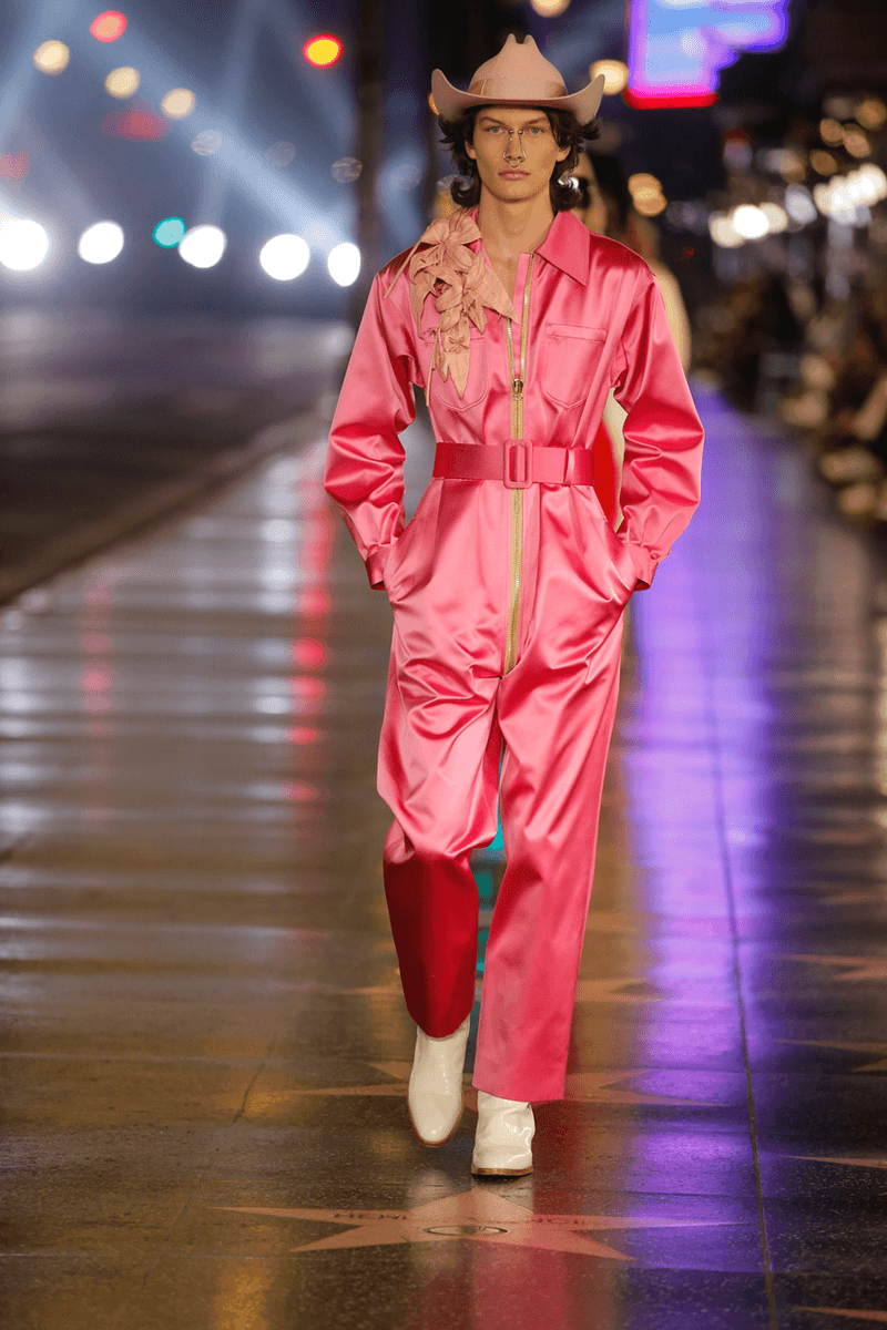 Gucci Hadirkan Old Hollywood Vibe di Runway ‘Love Parade’
