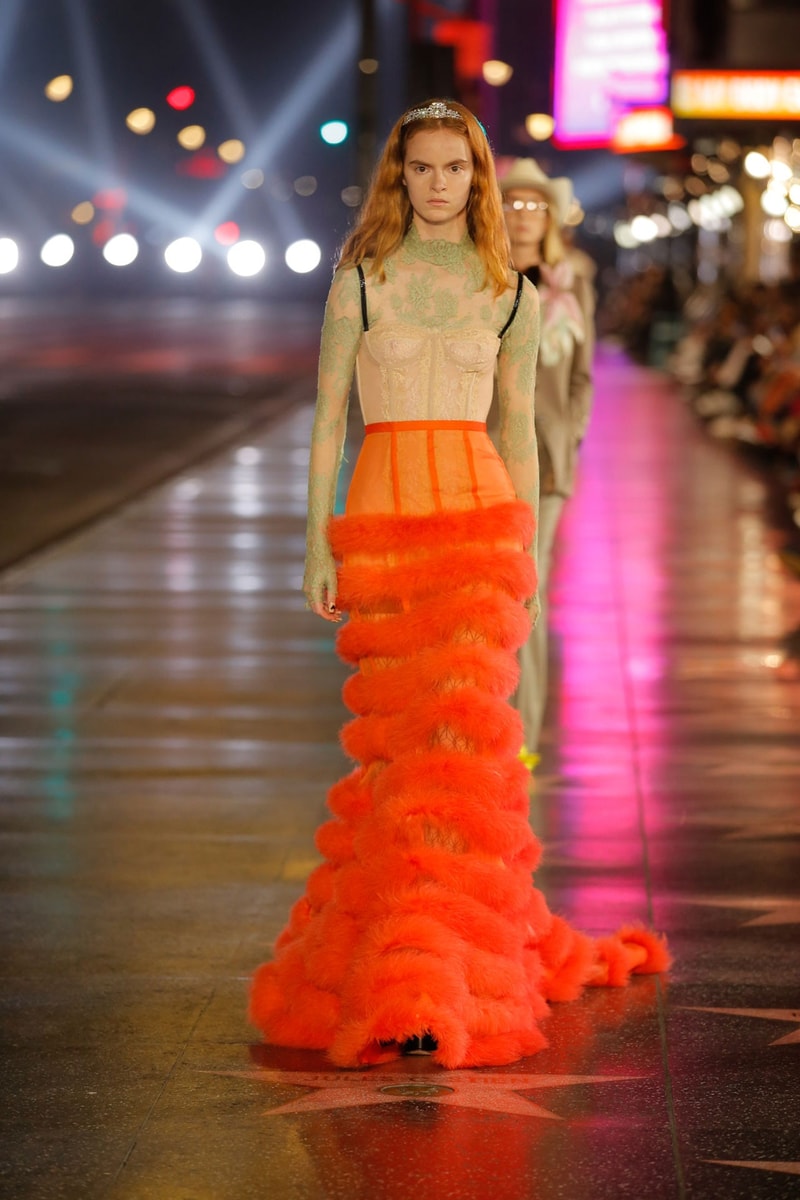 Gucci Hadirkan Old Hollywood Vibe di Runway ‘Love Parade’