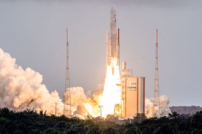 NASA Sukses Luncurkan Teleskop Luar Angkasa Paling Revolusioner, 'James Webb'