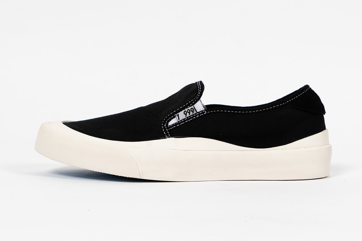 One Triple Nine Merilis Koleksi Slip-On Perdana, "3232"