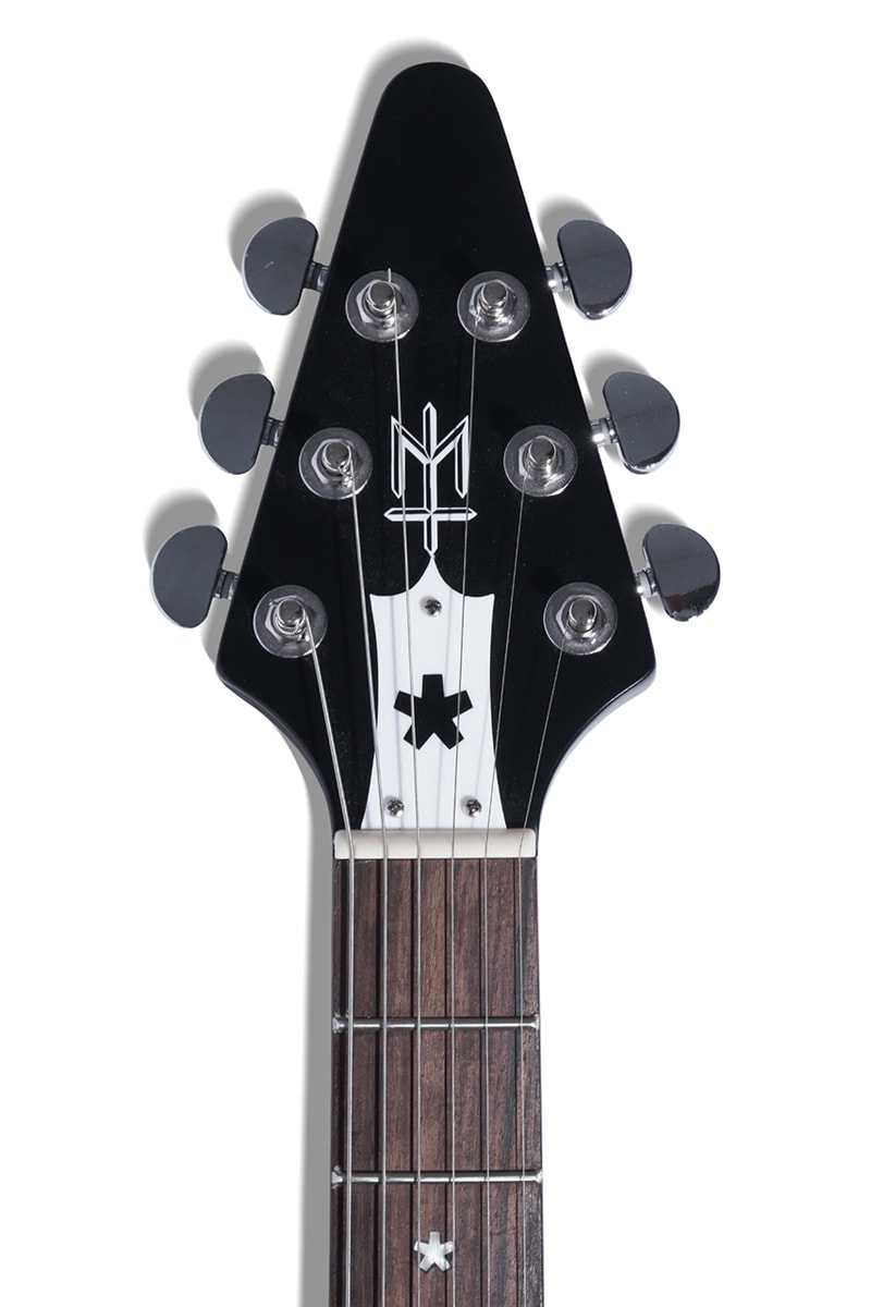 Starcross x Maternal Disaster Berkolaborasi Merilis Gitar Flying V