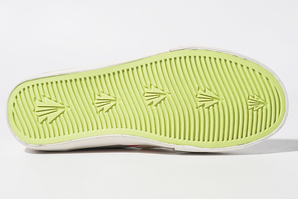 Starcross x Saint Barkley Rilis Sneakers Slip-On yang Bisa Dicustom Sendiri