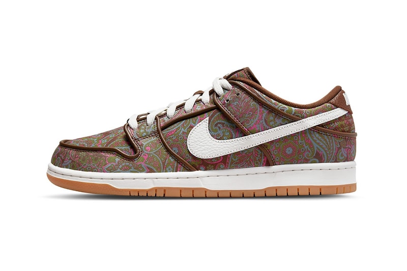 Berikut Official Look dari Sneakers Nike SB Dunk Low PRM "Paisley"