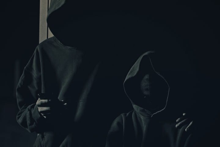 Ye Share On-Body Look YEEZY x GAP di Music Video "Heaven and Hell"