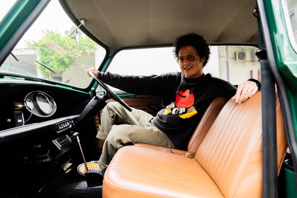 DRIVERS: Jujuk Margono dan Morris MINI MK3 Tahun 1976